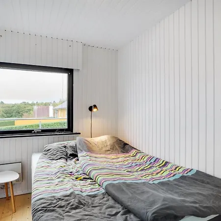 Clarita - 300m To The Fjord By Interhome
